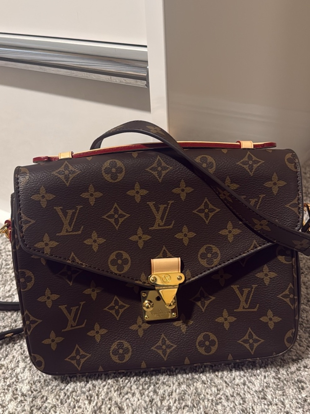 Purse - Picture 5 of 6